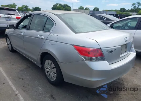 2010 Honda Accord 2.4 Lx z USA, uszkodzony, nr VIN 1HGCP2F36AA158281